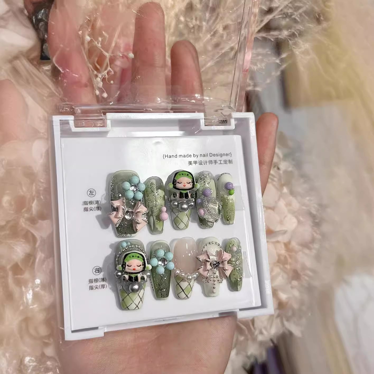 Blind Box Wanderer Faux Ongles