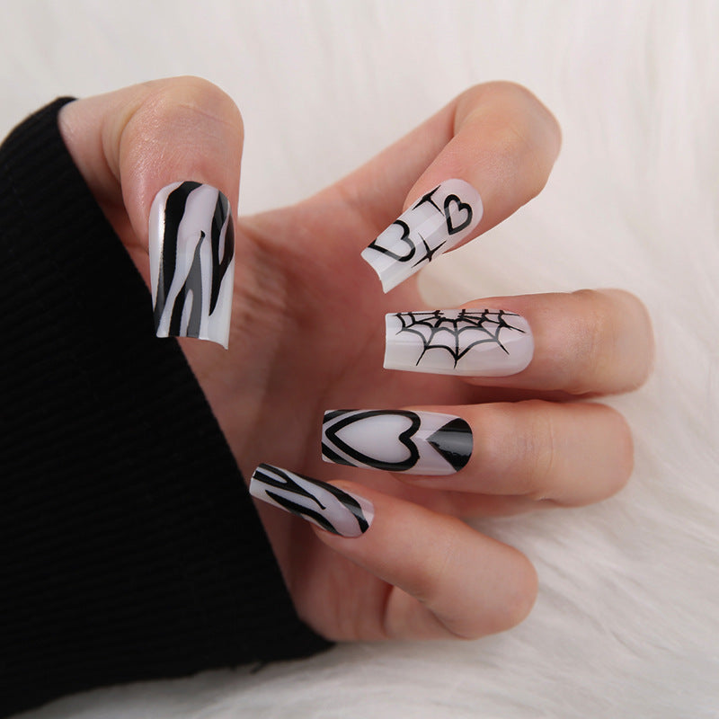 Spider Web Heart Flase Nails