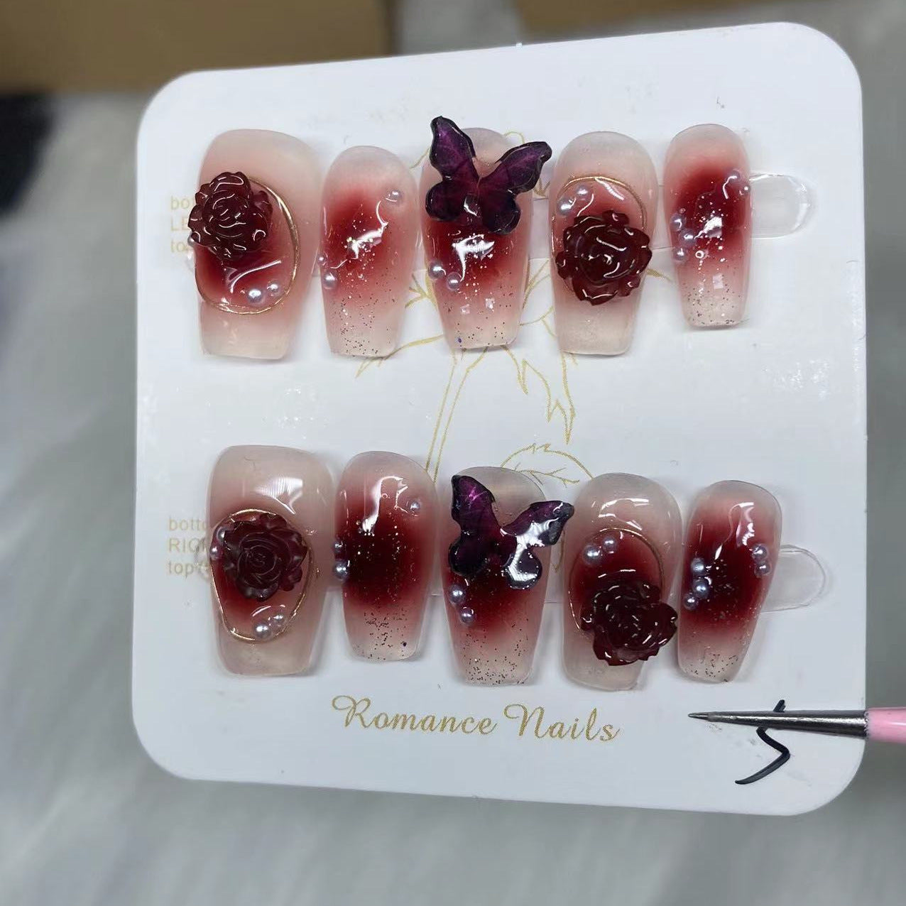 Faux ongles bordeaux blush 