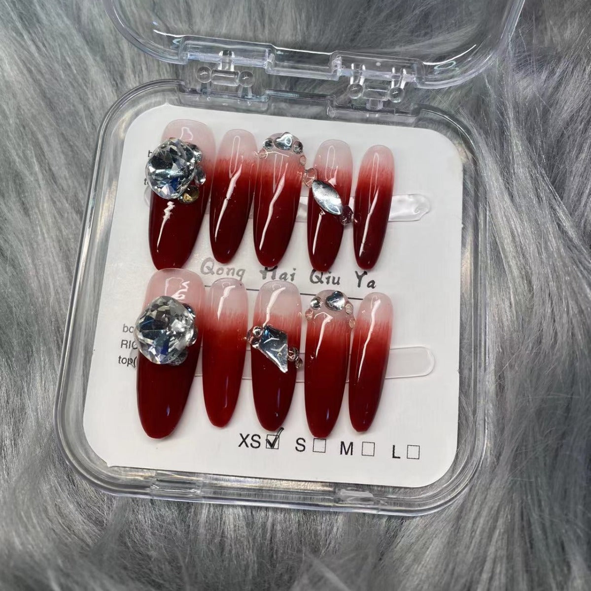 Faux ongles diamant dégradé bordeaux 