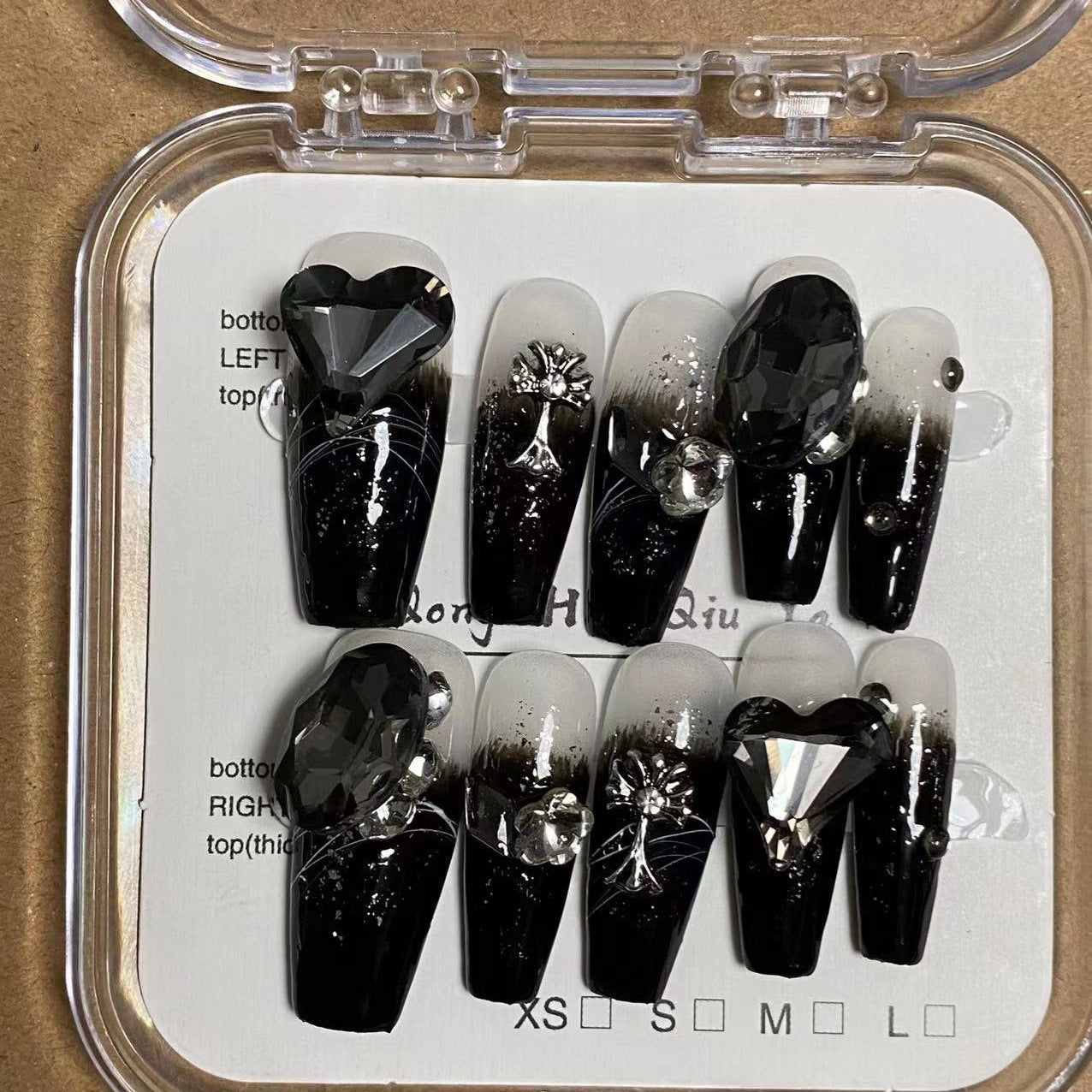 Dark Sparkling Four-Pointed Star Heart False Nails