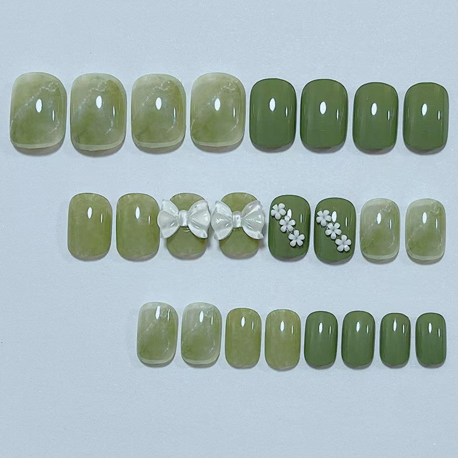 Green Gradient Small Flowers False Nails