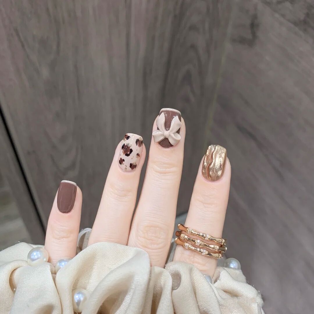 Leopard Print Bow False Nails