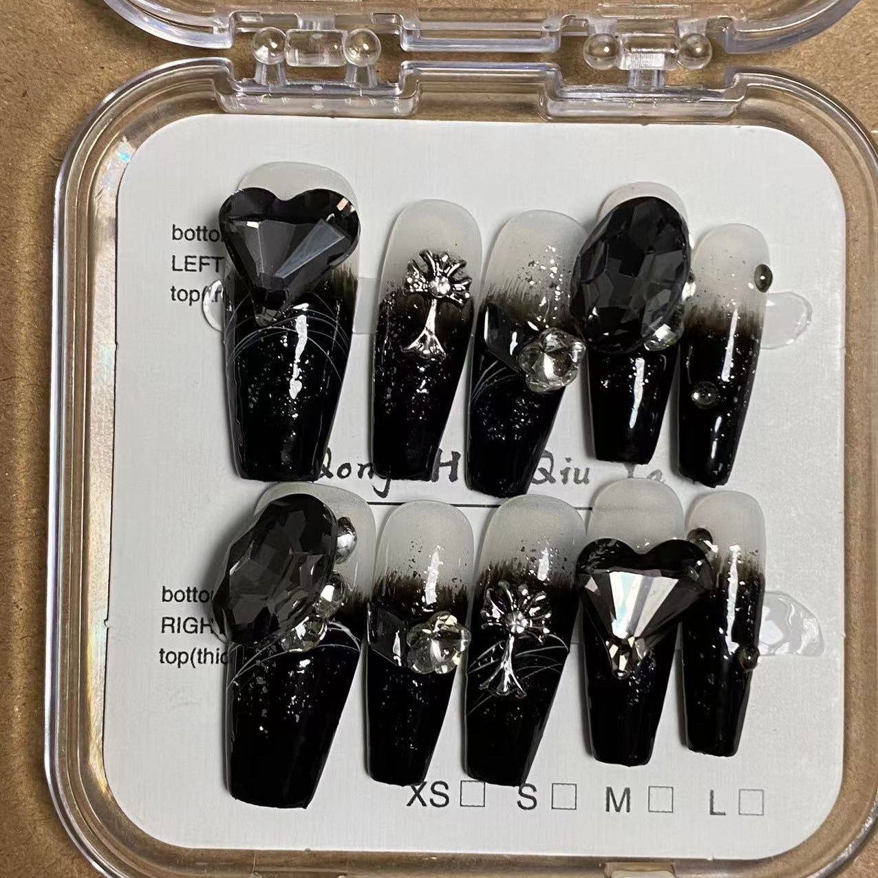 Dark Sparkling Four-Pointed Star Heart False Nails