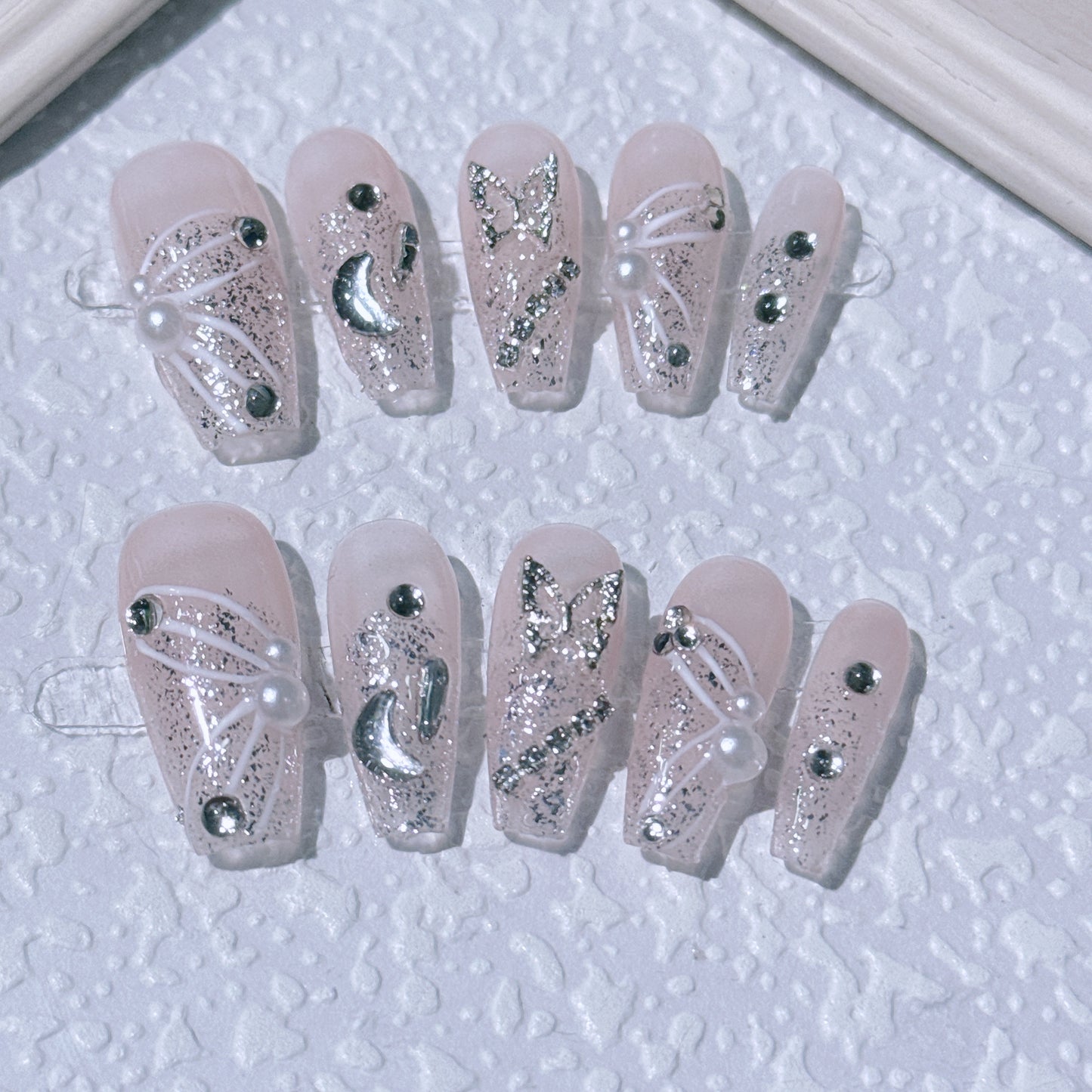 Cardiff Butterfly Sparkling Diamond False Nails